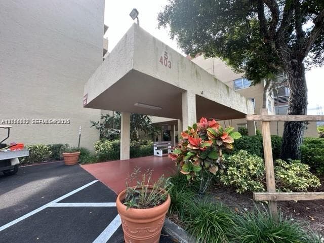 403 NW 68th Ave # 309, Plantation, FL 33317 photo 4