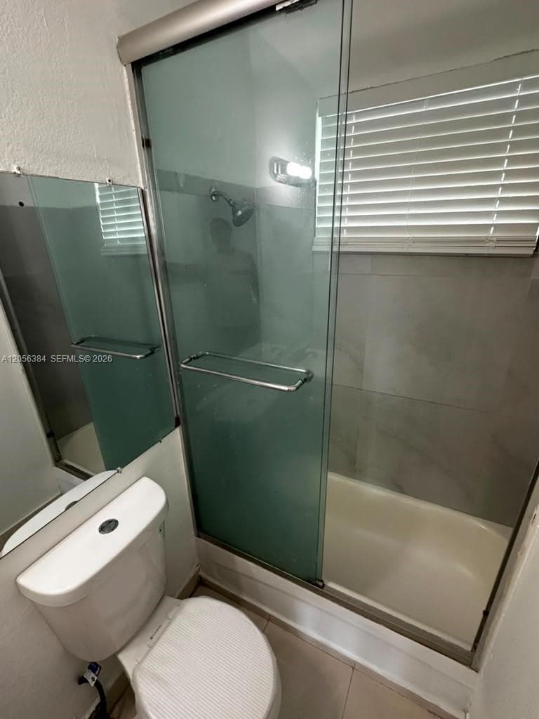 300 74th St # 17, Miami Beach, FL 33141 photo 3