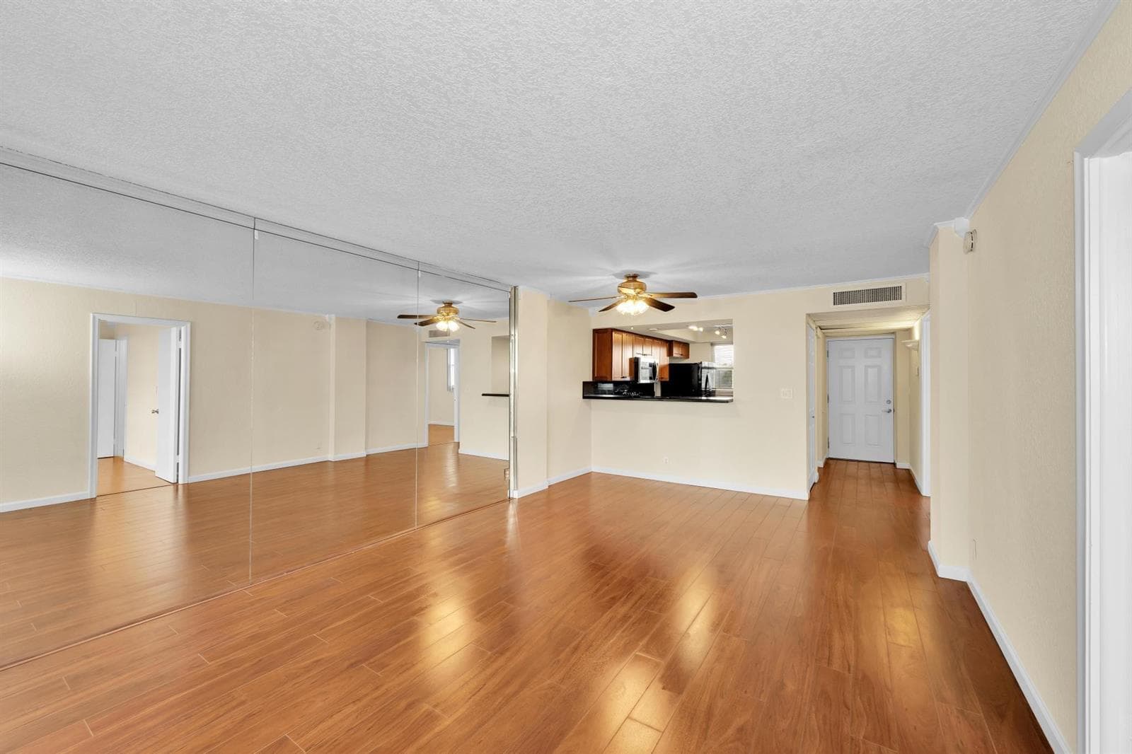 118 Royal Park Drive # 4G, Oakland Park, FL 33309 photo 2