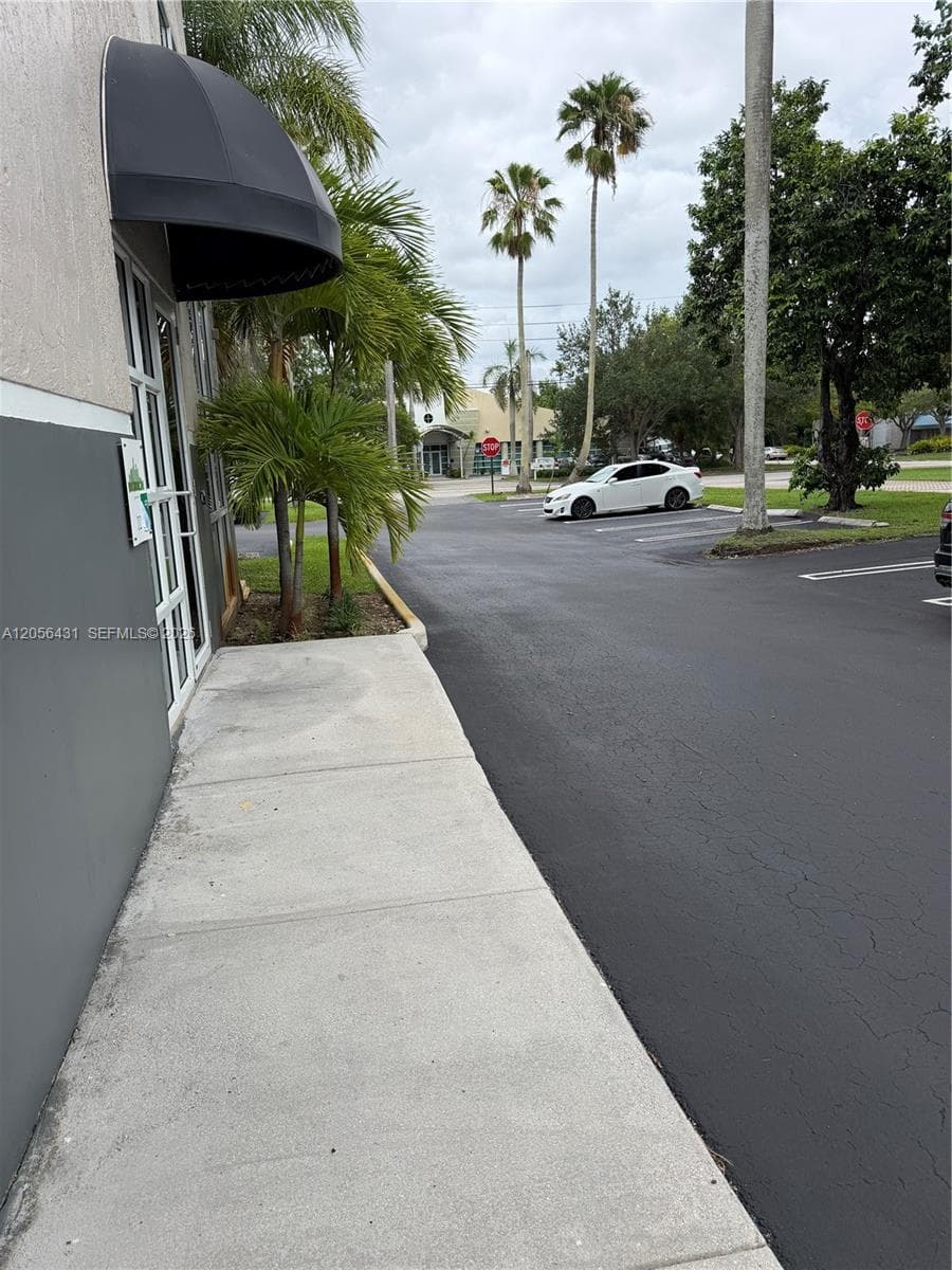 13200 SW 128th St # D1, Miami, FL 33186 photo 3