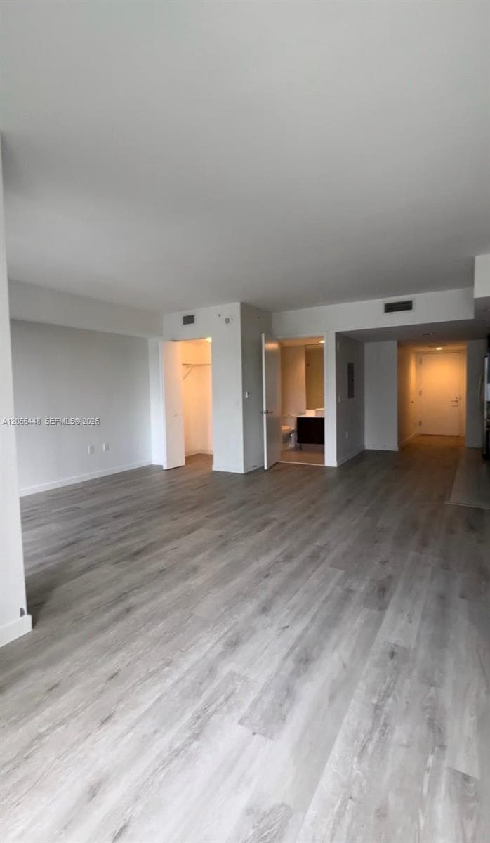 31 SE 6th St # 1503, Miami, FL 33131 photo 2