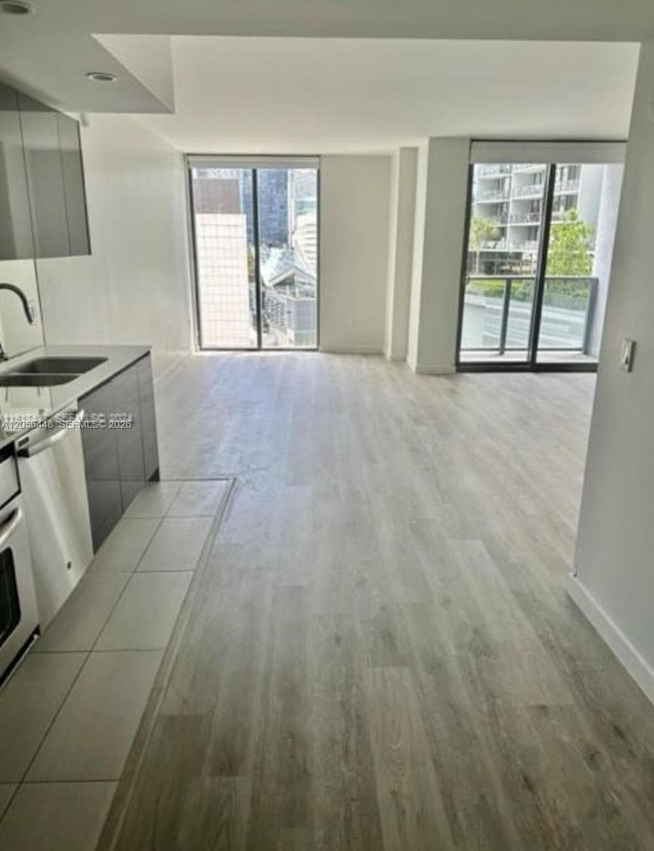 31 SE 6th St # 1503, Miami, FL 33131 photo 5