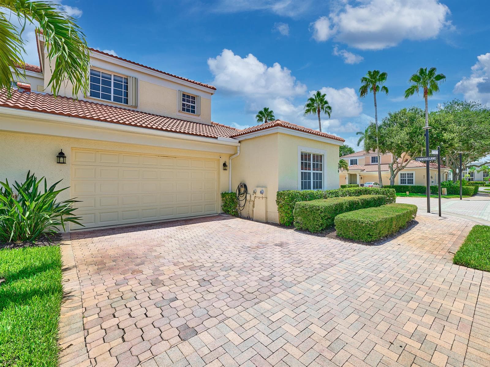 530 COMMONS Drive, Palm Beach Gardens, FL 33418 photo 2