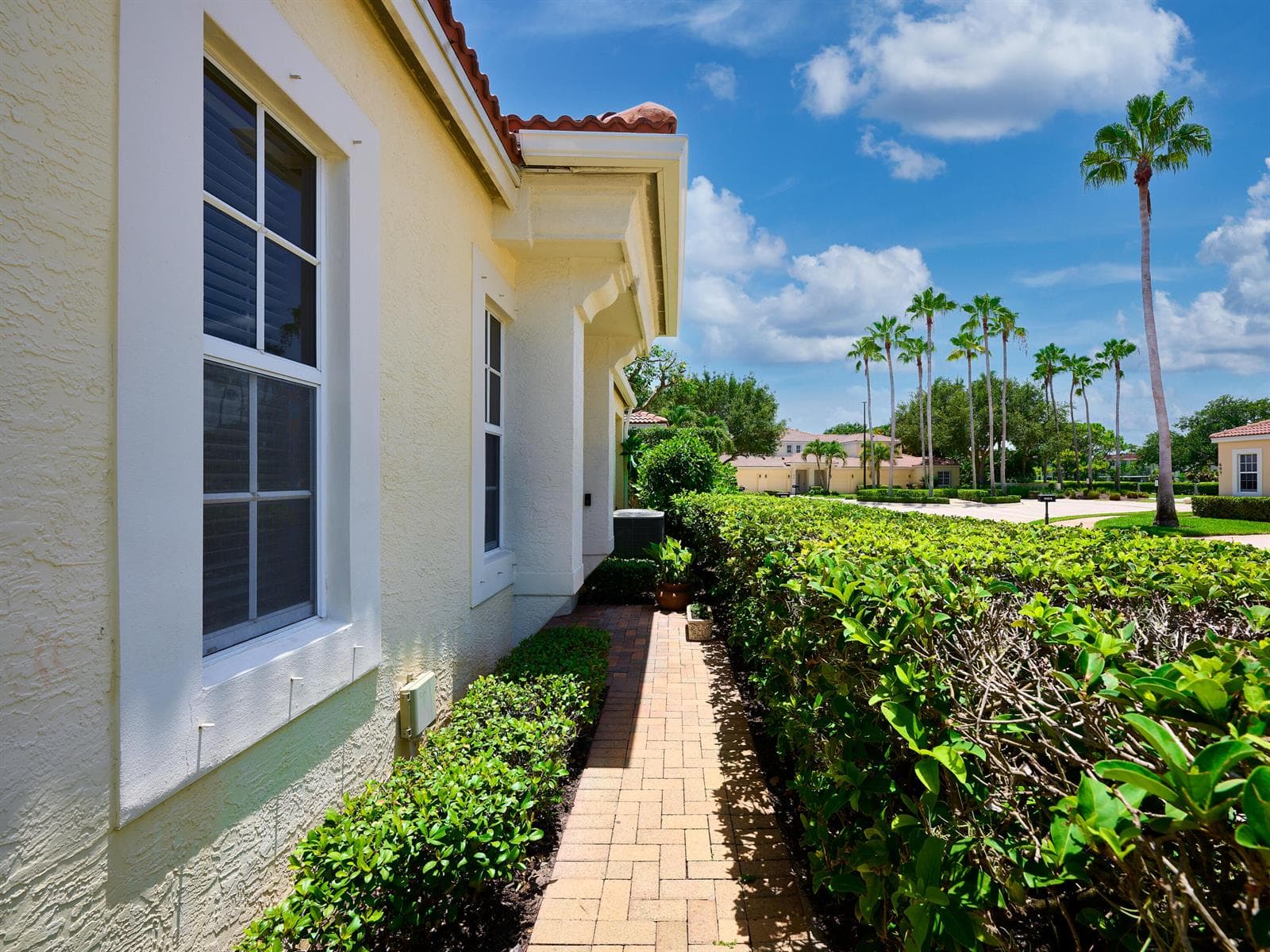 530 COMMONS Drive, Palm Beach Gardens, FL 33418 photo 5