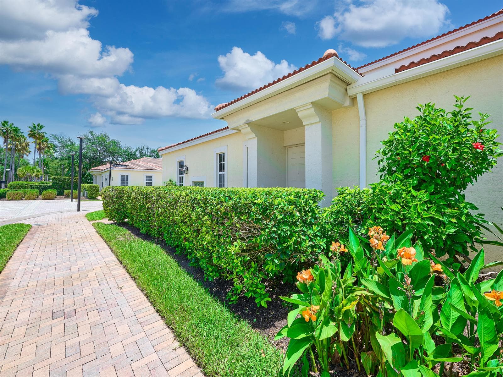 530 COMMONS Drive, Palm Beach Gardens, FL 33418 photo 4