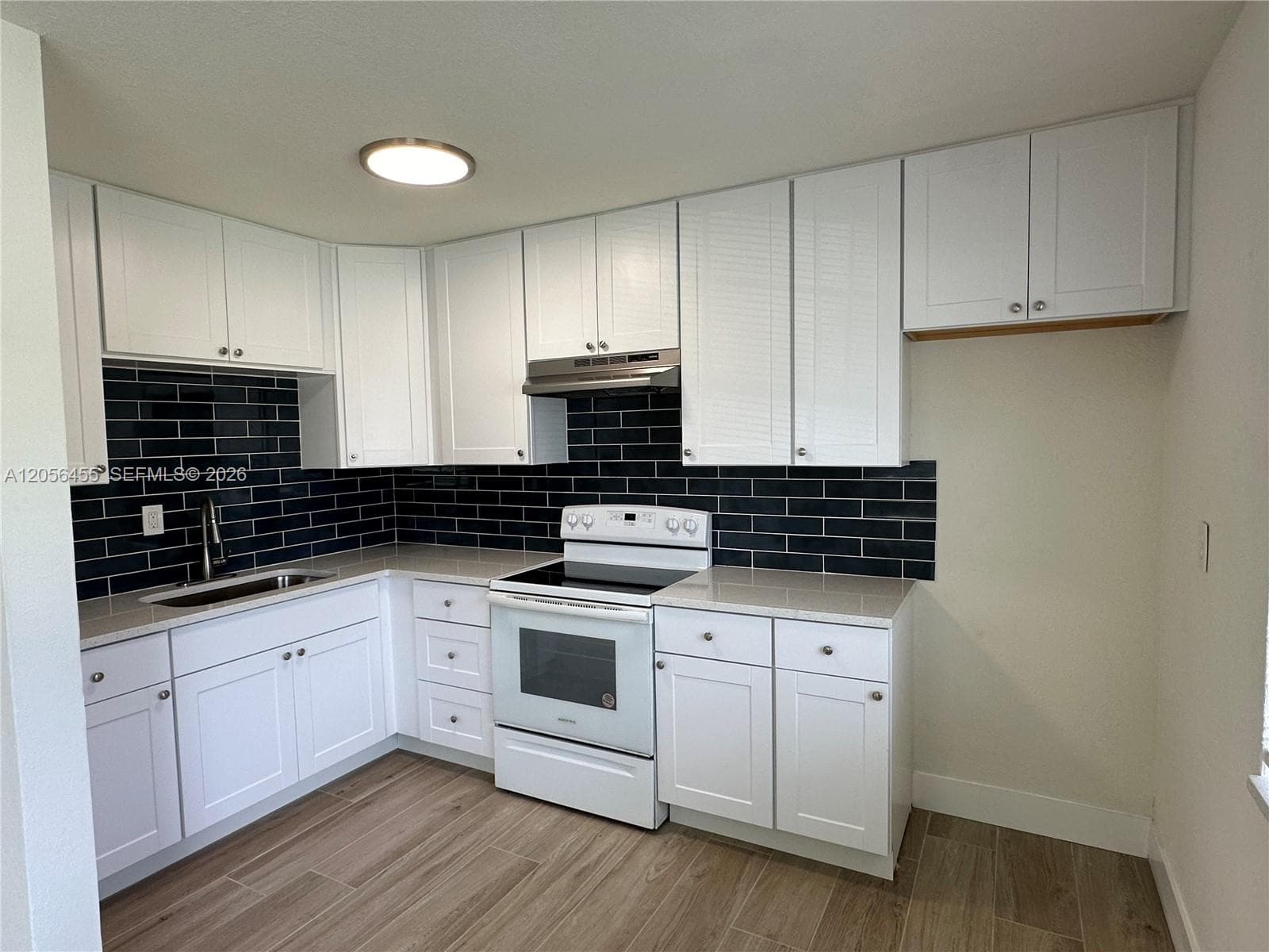 1048 E Avenue E # 3, Riviera Beach, FL 33404