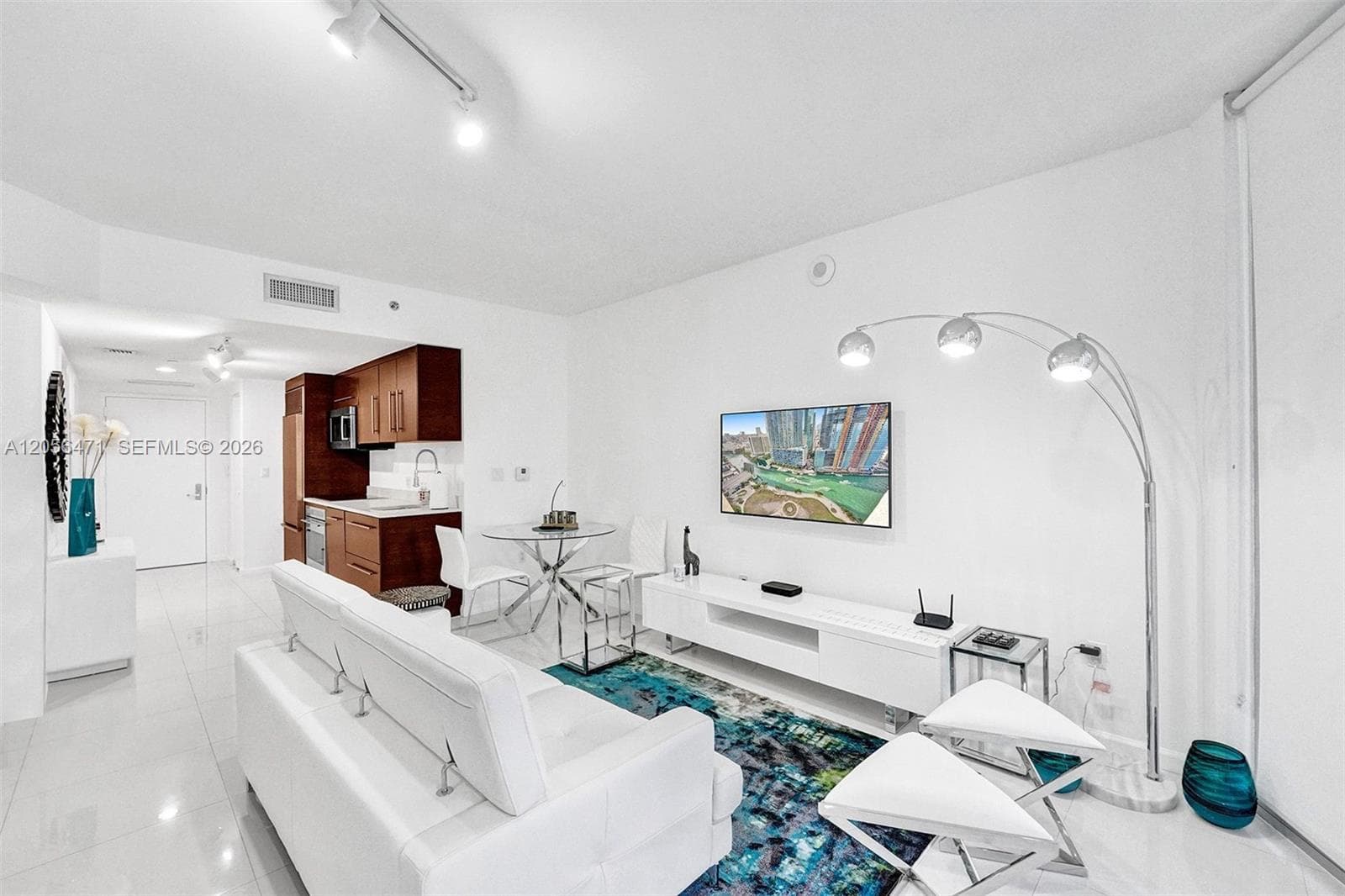 475 Brickell Ave # 2708, Miami, FL 33131