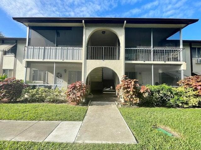 5839 La Pinata Boulevard # C-1, FL 33463