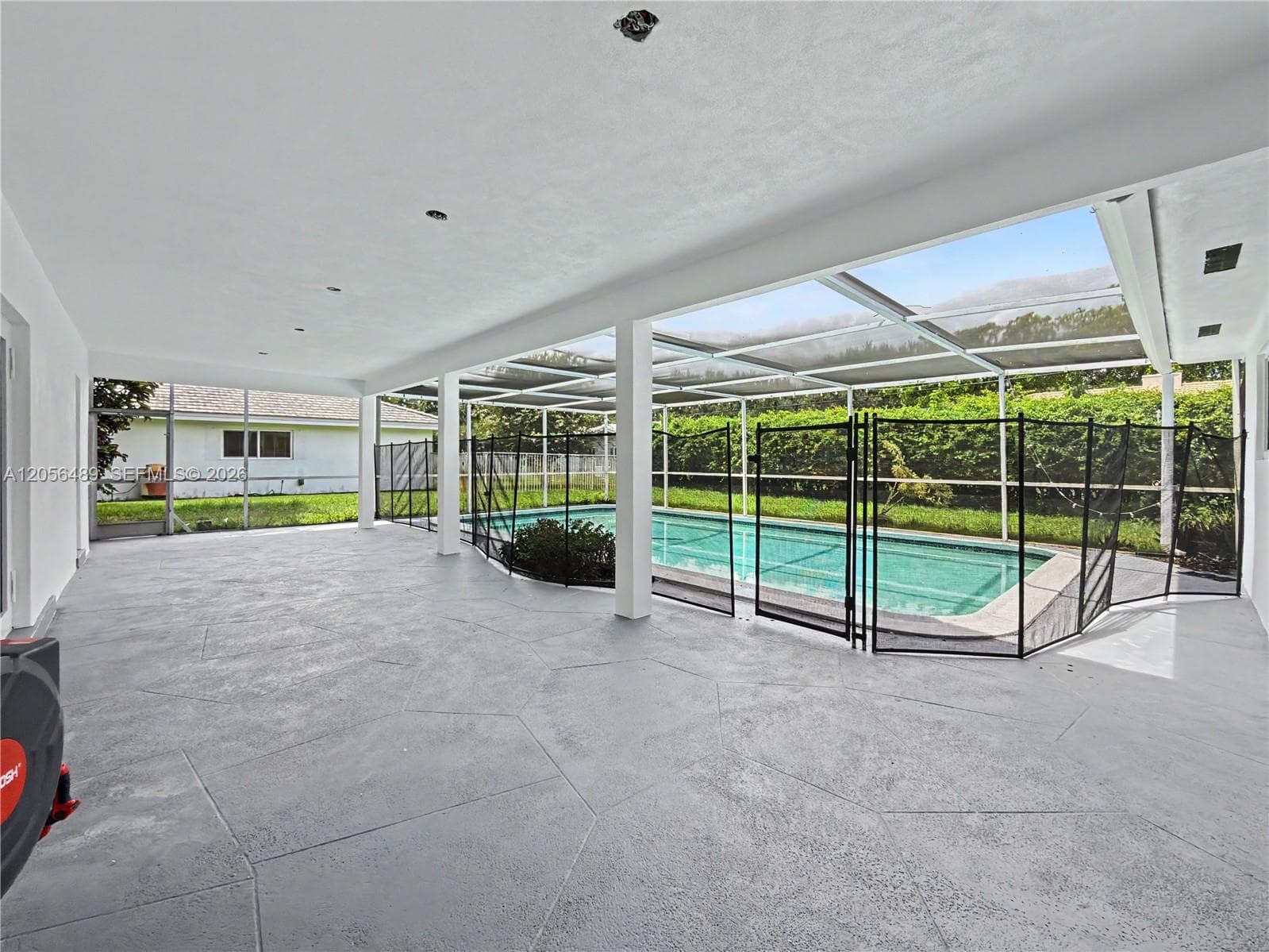 861 NW 72nd Ave, Plantation, FL 33317 photo 2
