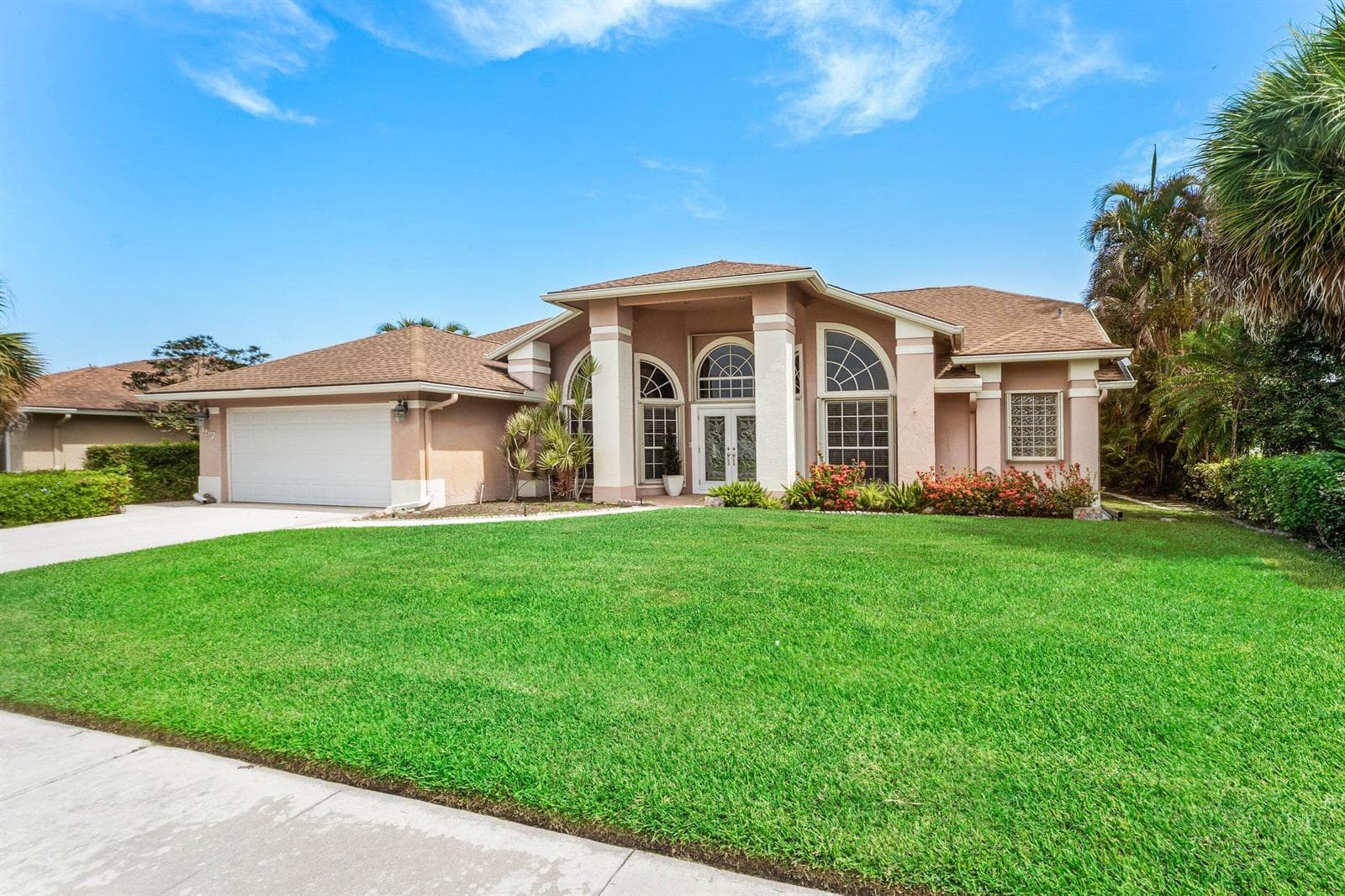 157 MONTEREY Way, Royal Palm Beach, FL 33411 photo 2