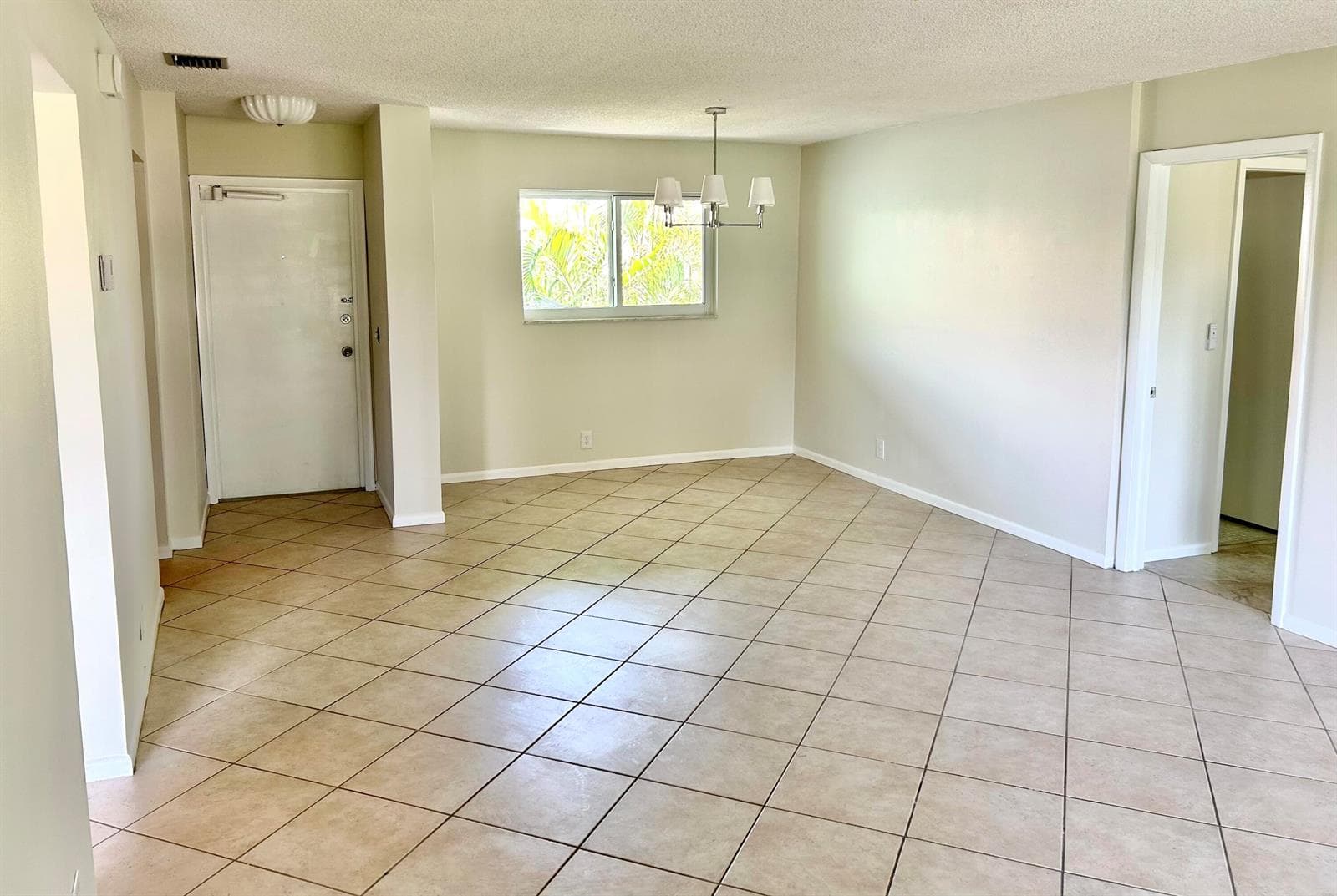 421 S LAKESIDE Drive # 7, FL 33460 photo 4