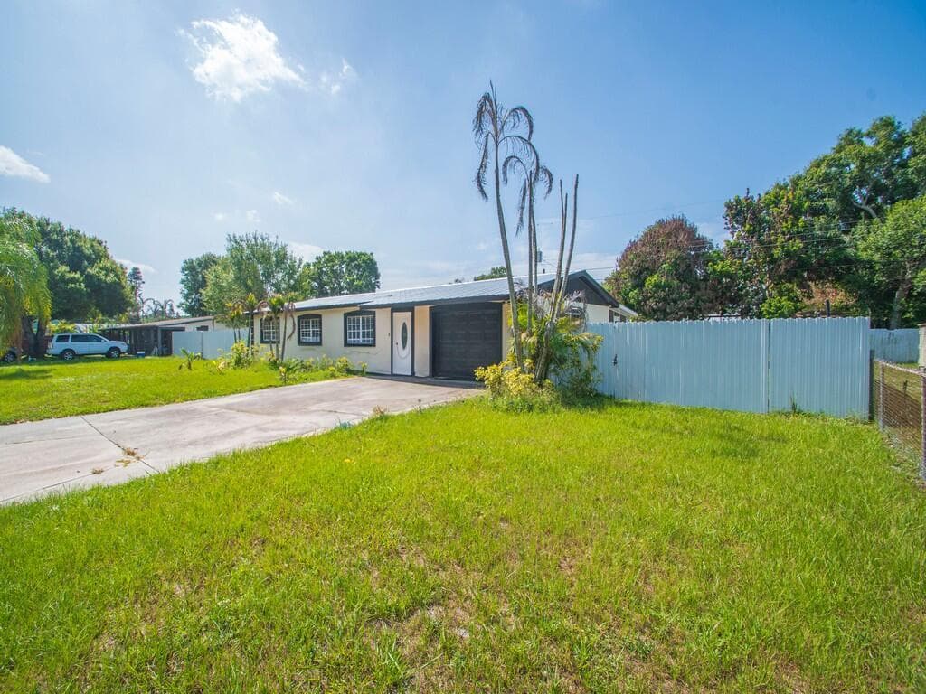 355 JOHNSTON Street, Fort Pierce, FL 34982 photo 5