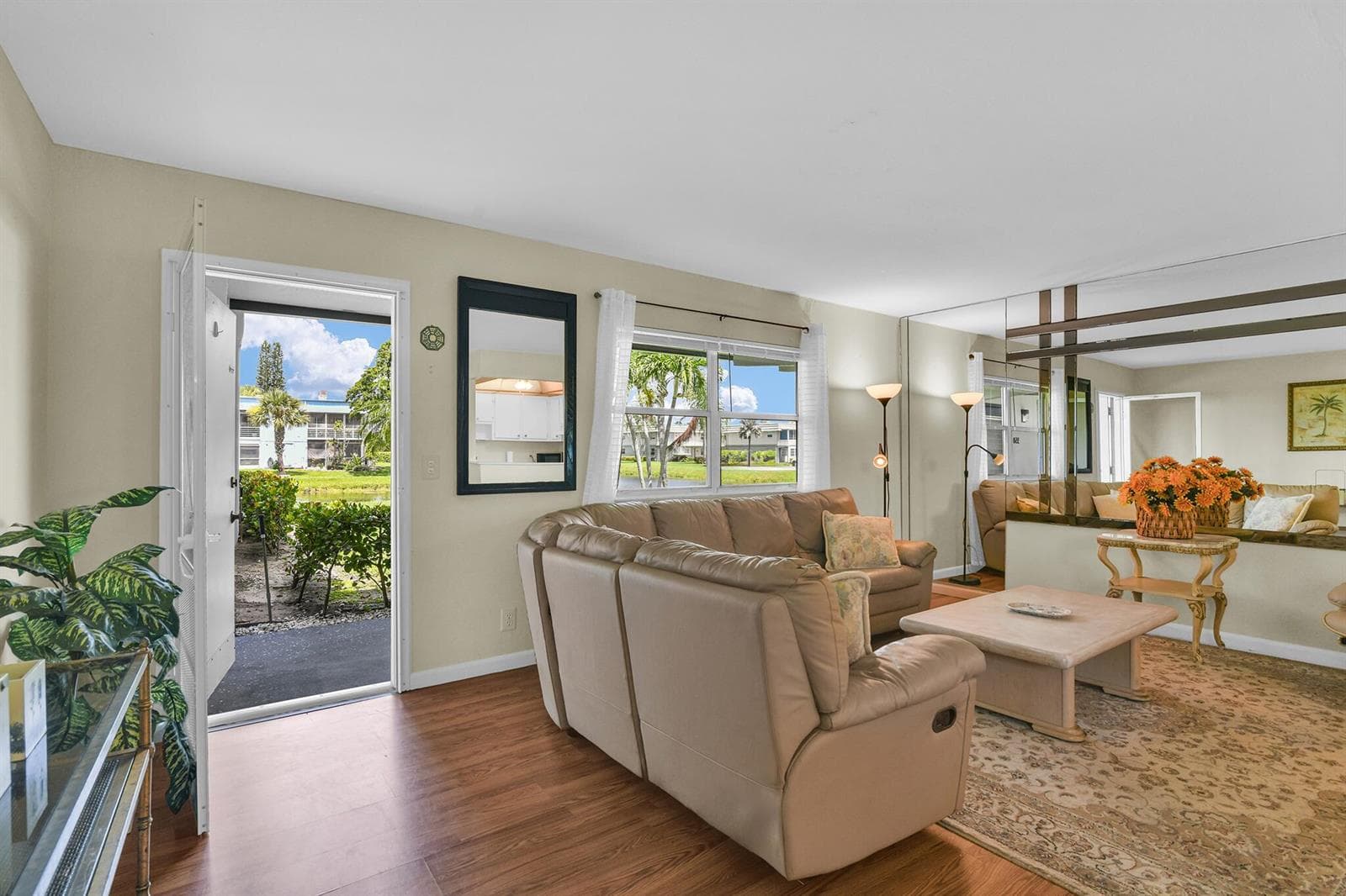 359 Saxony Trail # H, Delray Beach, FL 33446 photo 2