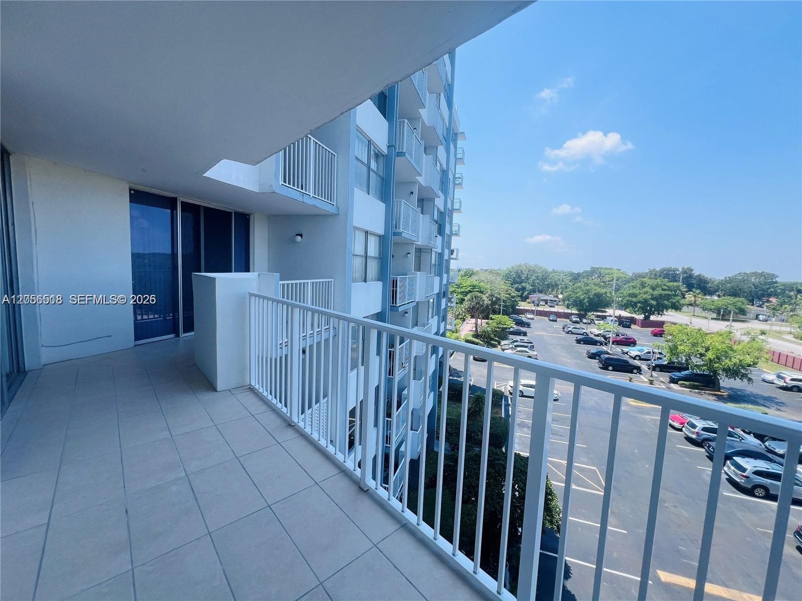 1200 NE Miami Gardens Dr # 501W, Miami, FL 33179 photo 2