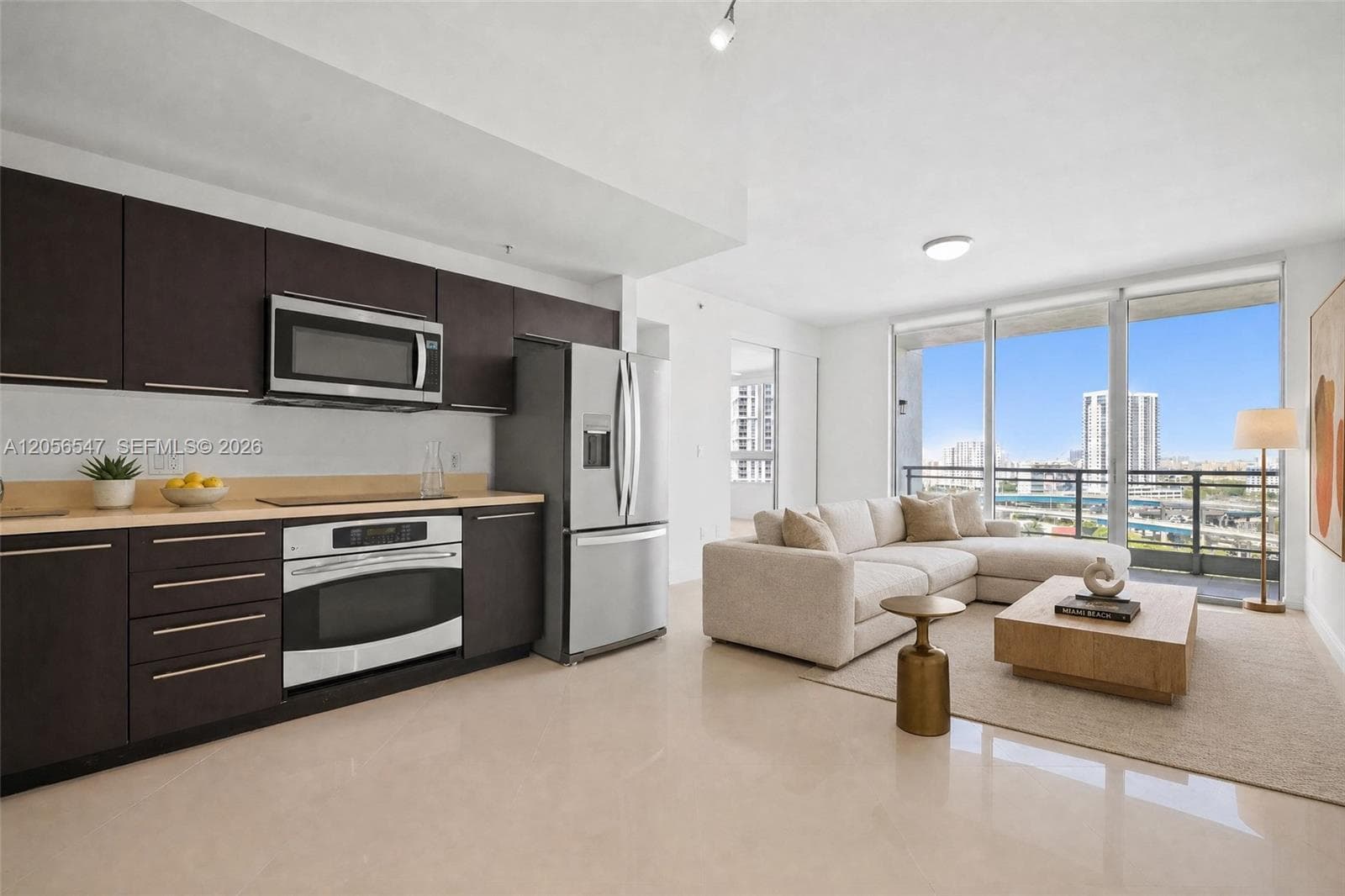 90 SW 3rd St # 1608, Miami, FL 33130 photo 2