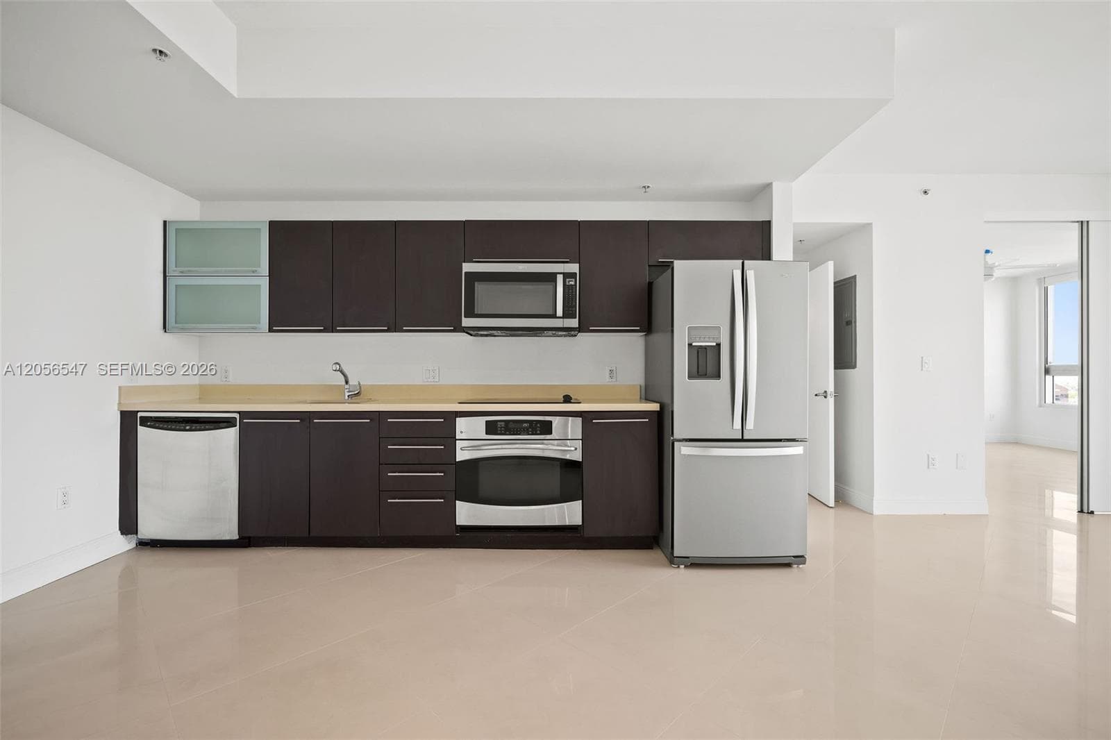 90 SW 3rd St # 1608, Miami, FL 33130 photo 5
