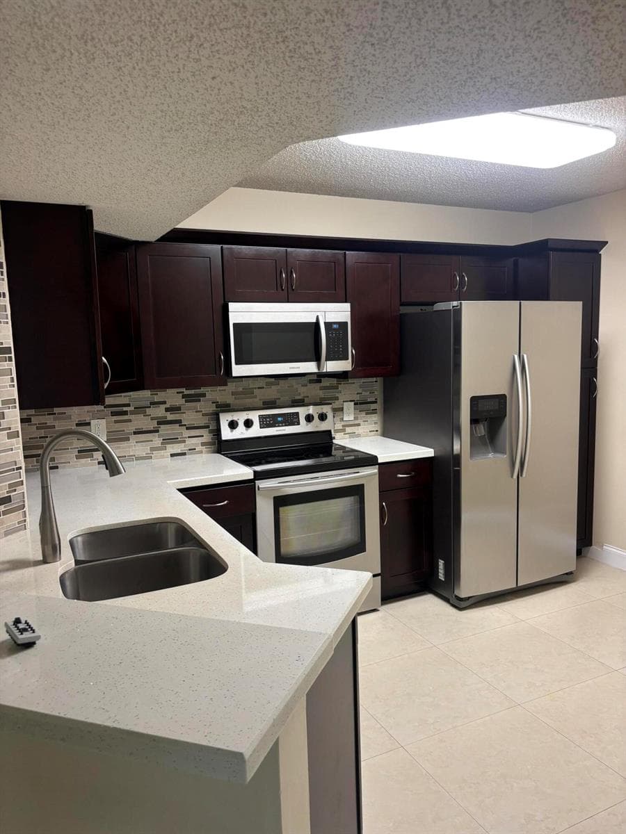 8761 WILES Road # 304, Coral Springs, FL 33067
