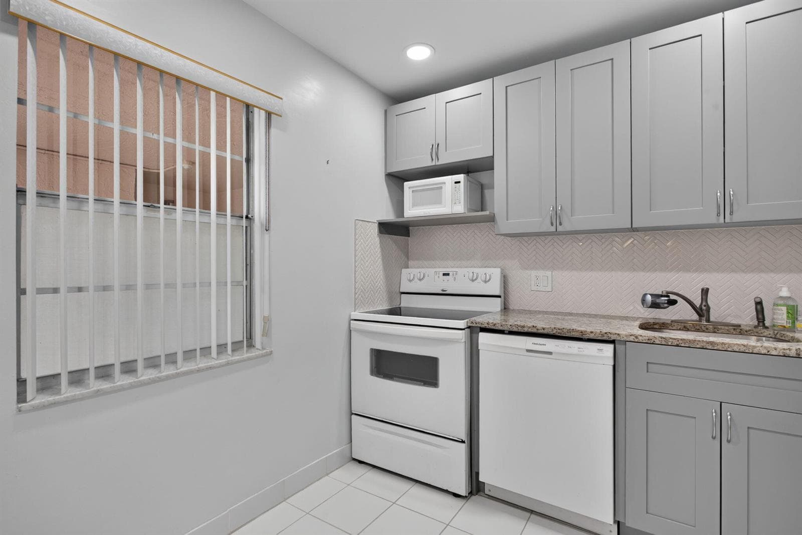 1030 Country Club Drive # 205, Margate, FL 33063 photo 4