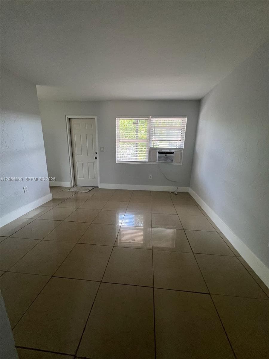 1281 NW 60th St # 6, Miami, FL 33142 photo 4