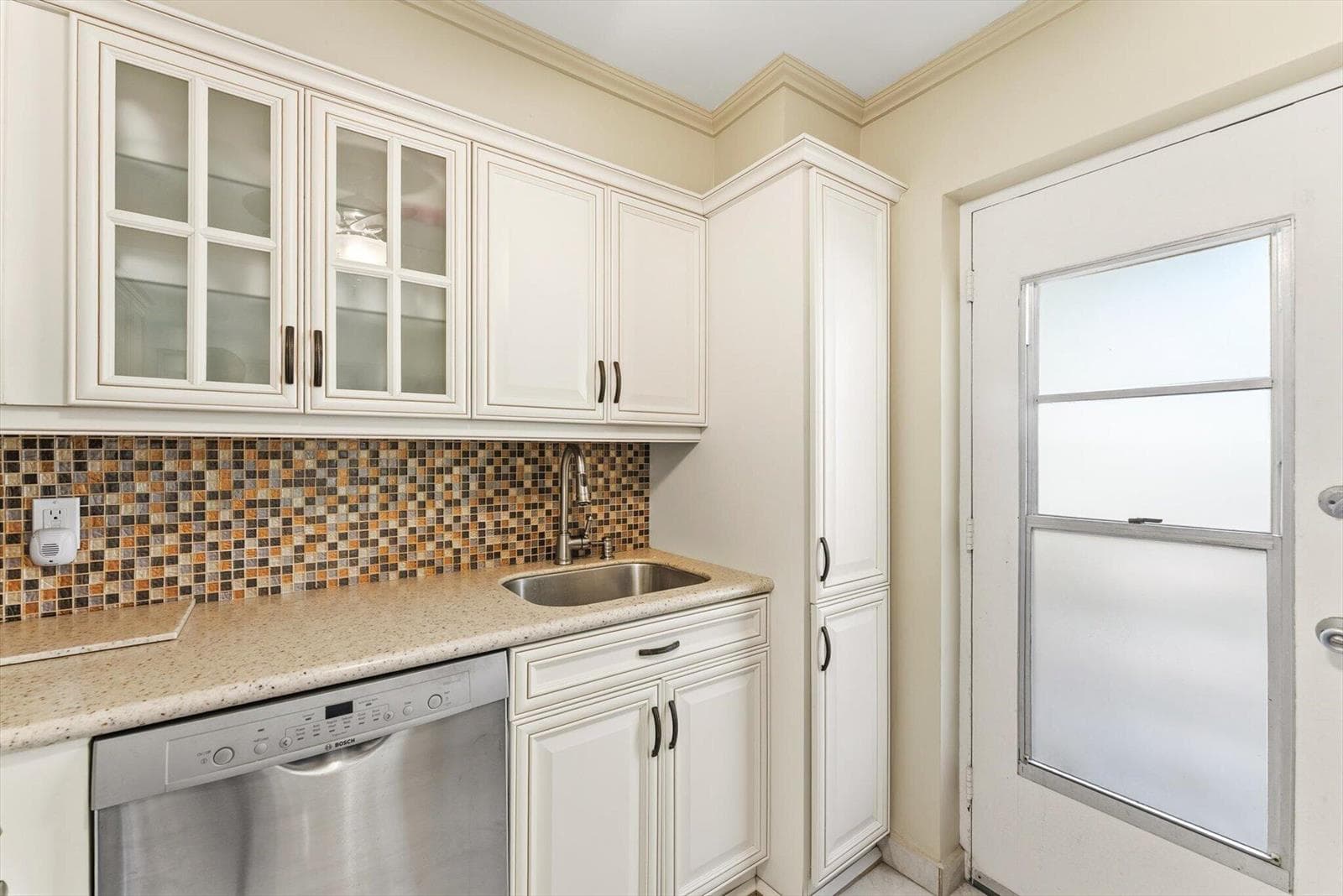 220 Kings Point Drive # 210, Sunny Isles Beach, FL 33160 photo 5
