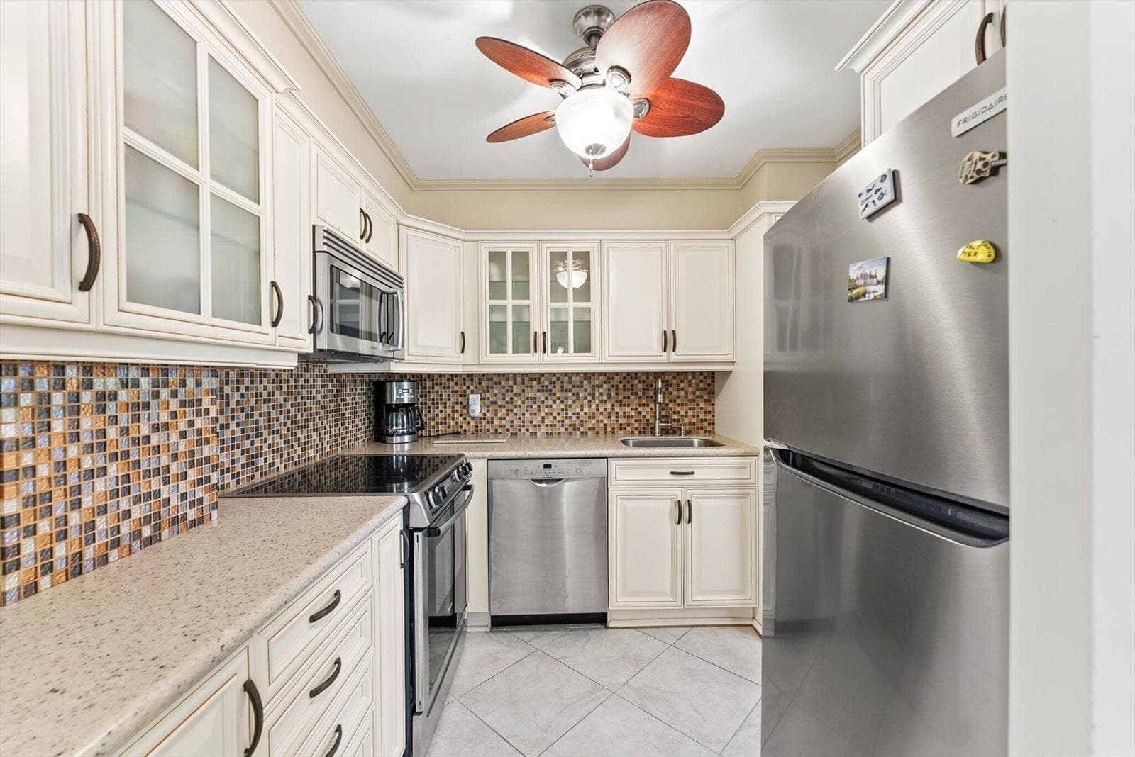 220 Kings Point Drive # 210, Sunny Isles Beach, FL 33160 photo 4