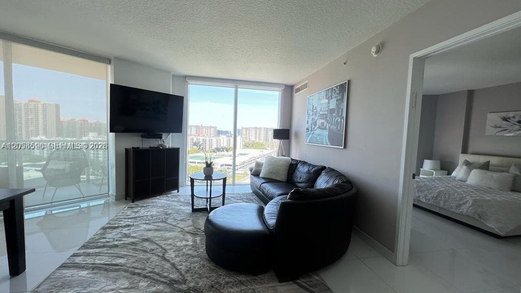 150 Sunny Isles Blvd # 1-1202, Sunny Isles Beach, FL 33160