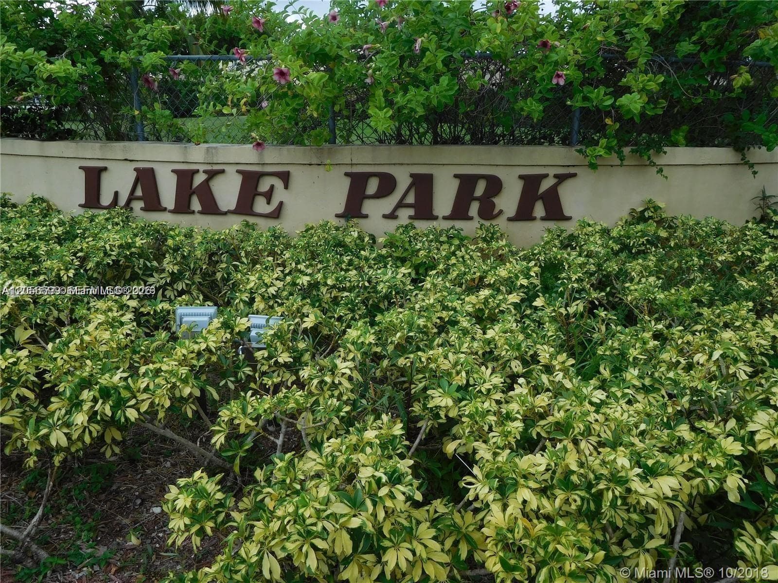 940 NE 199th St # 209, Miami, FL 33179