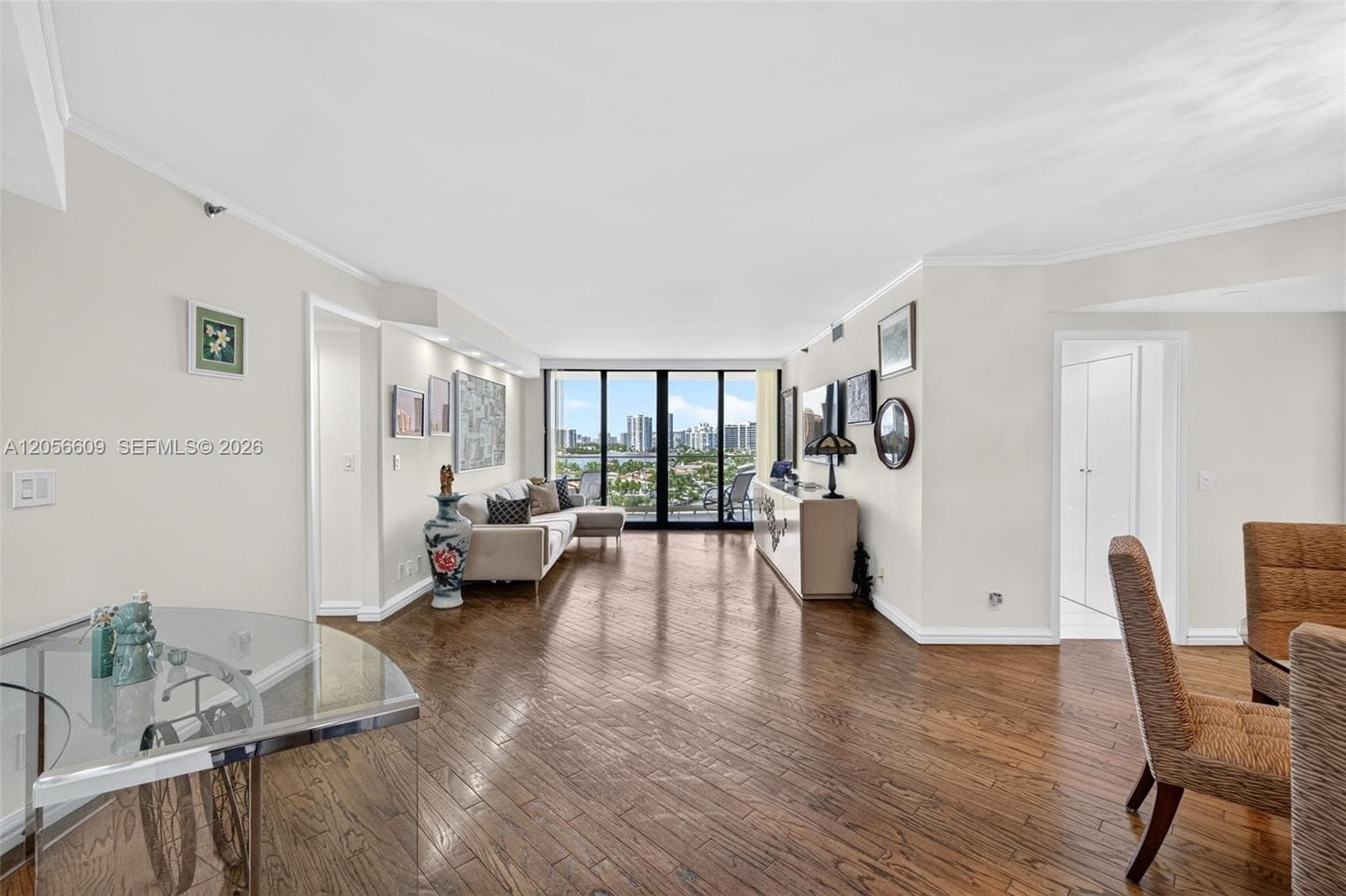 2800 Island Blvd # 1005, Aventura, FL 33160 photo 2