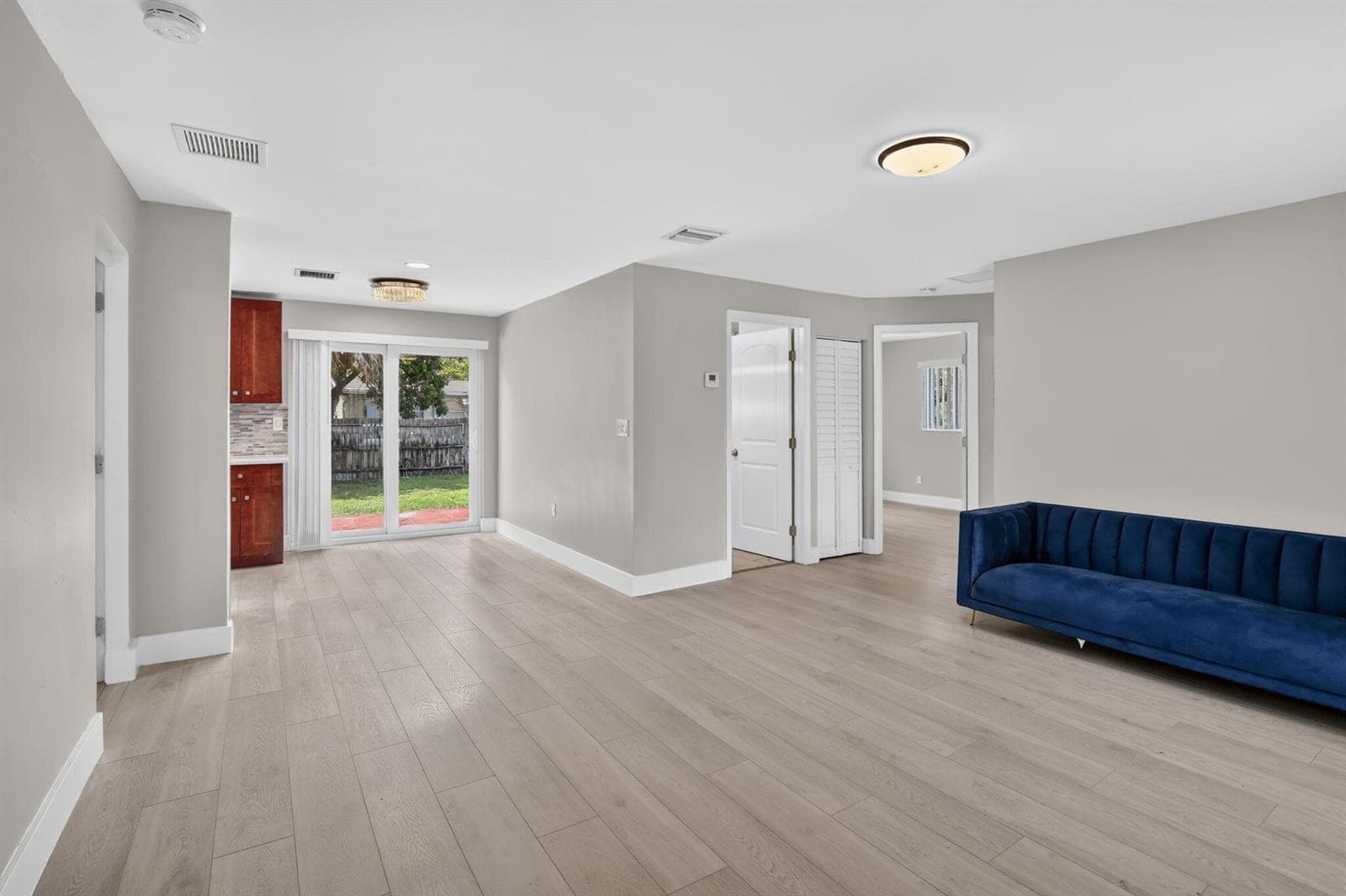 6281 NW 14TH Court, Sunrise, FL 33313 photo 4