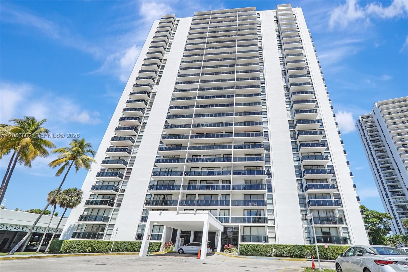 3675 N Country Club Dr # 2310, Aventura, FL 33180 photo 2