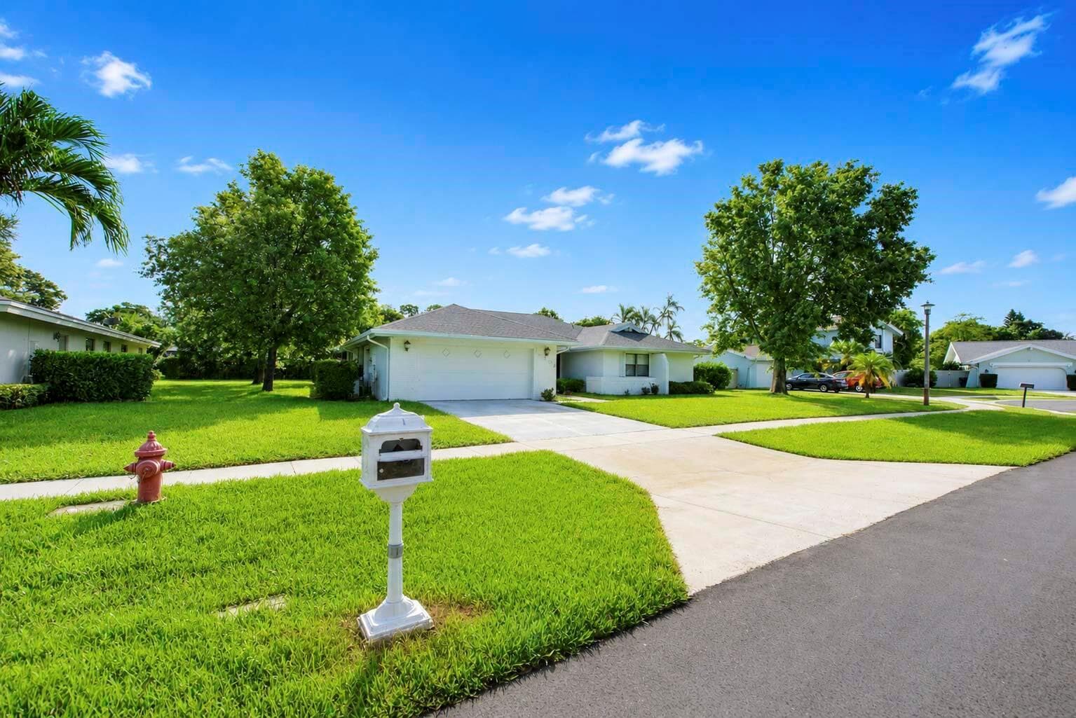 12403 Westhall Place, Wellington, FL 33414 photo 2