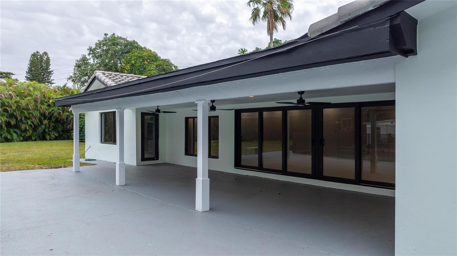 13401 SW 83RD Avenue, Pinecrest, FL 33156 photo 2