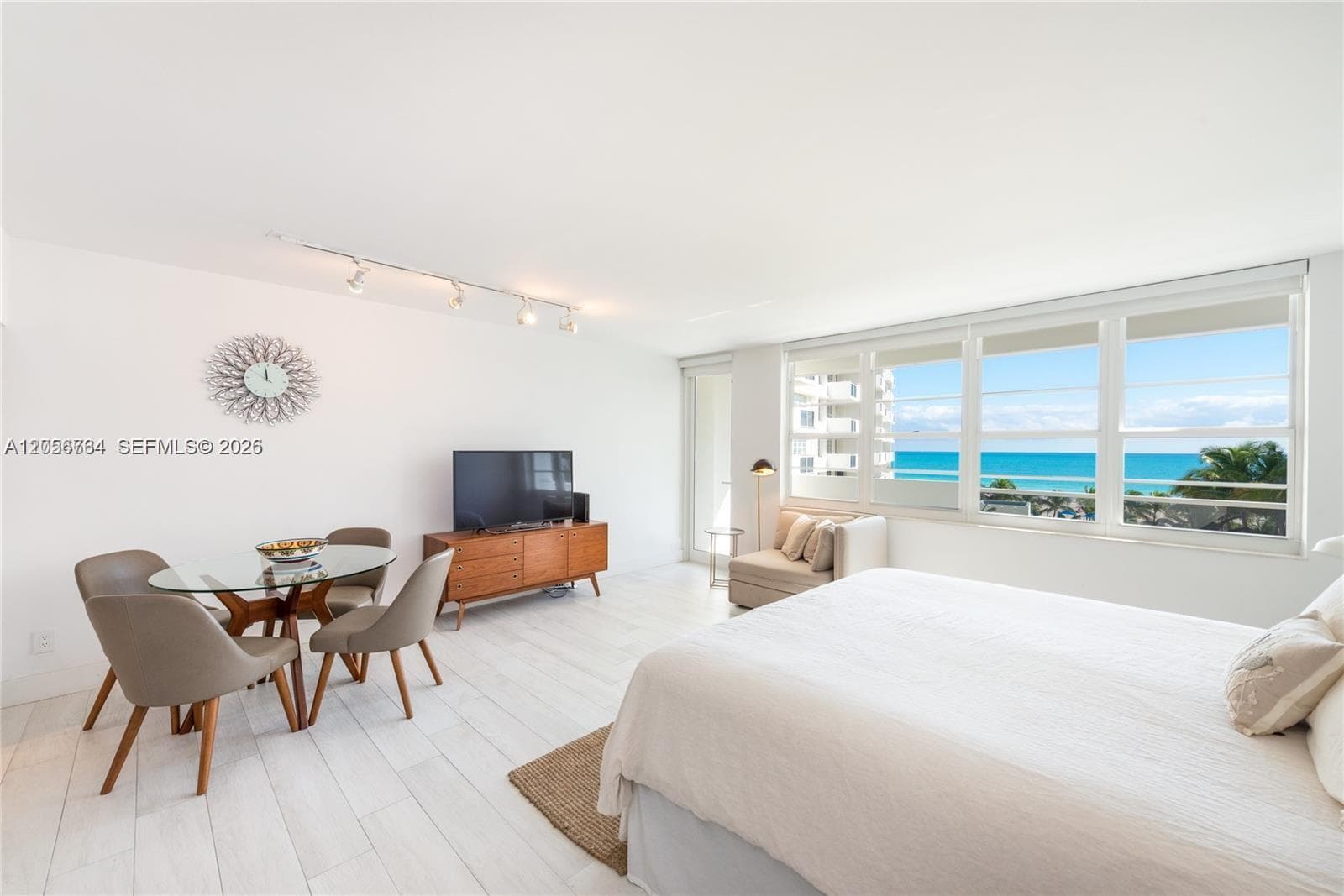 100 Lincoln Rd # 619, Miami Beach, FL 33139 photo 2