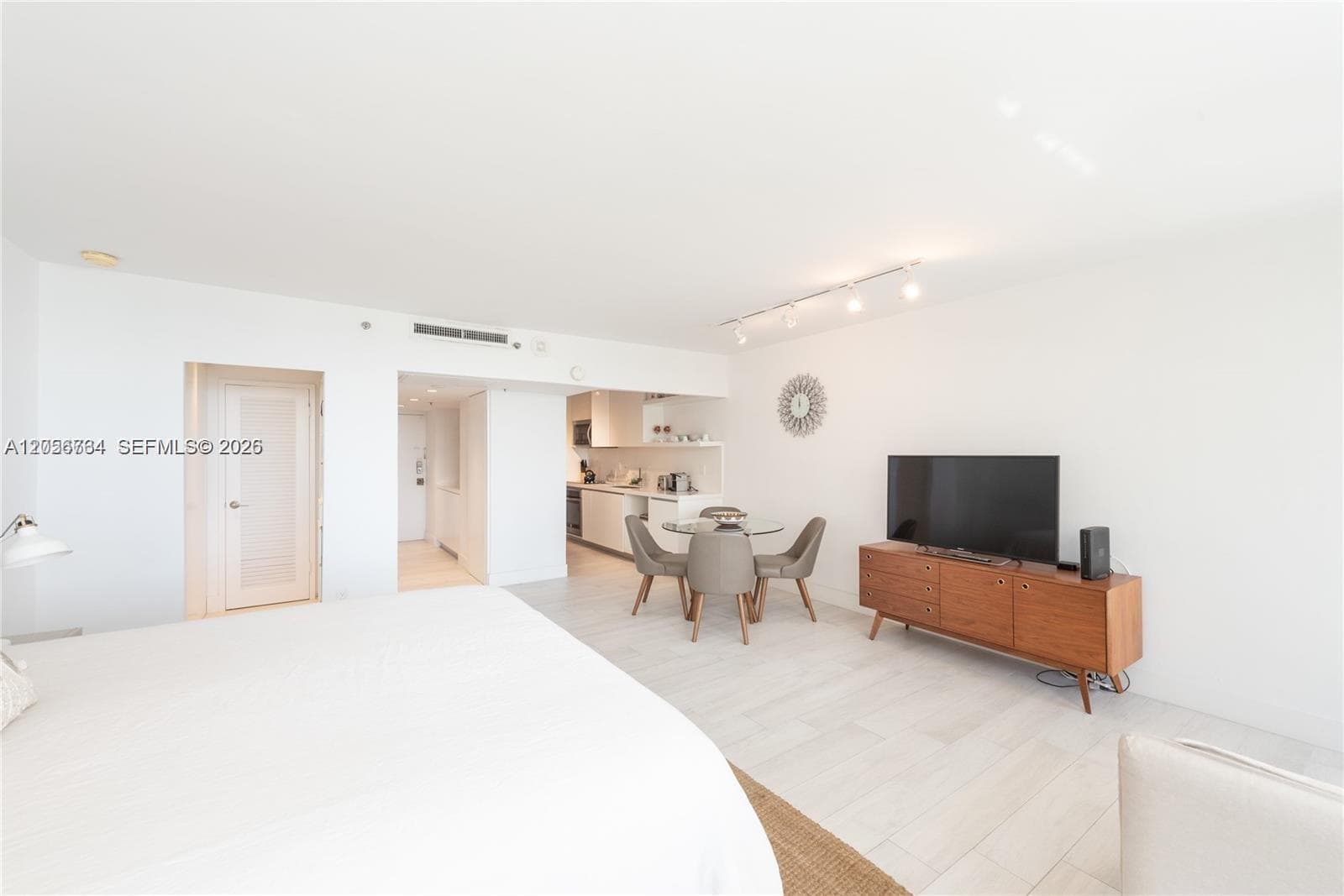 100 Lincoln Rd # 619, Miami Beach, FL 33139 photo 5