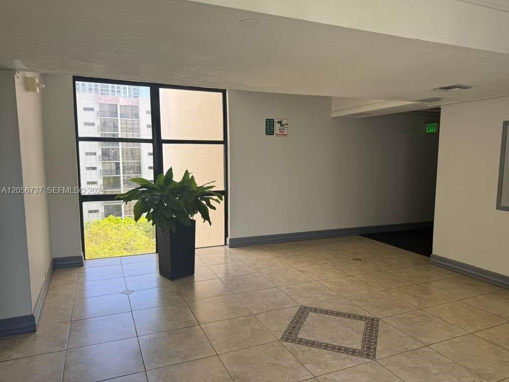 17011 N Bay Rd # 709, Sunny Isles Beach, FL 33160 photo 3