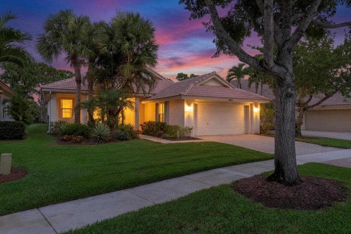 9110 Bay Harbour Circle, West Palm Beach, FL 33411 photo 4