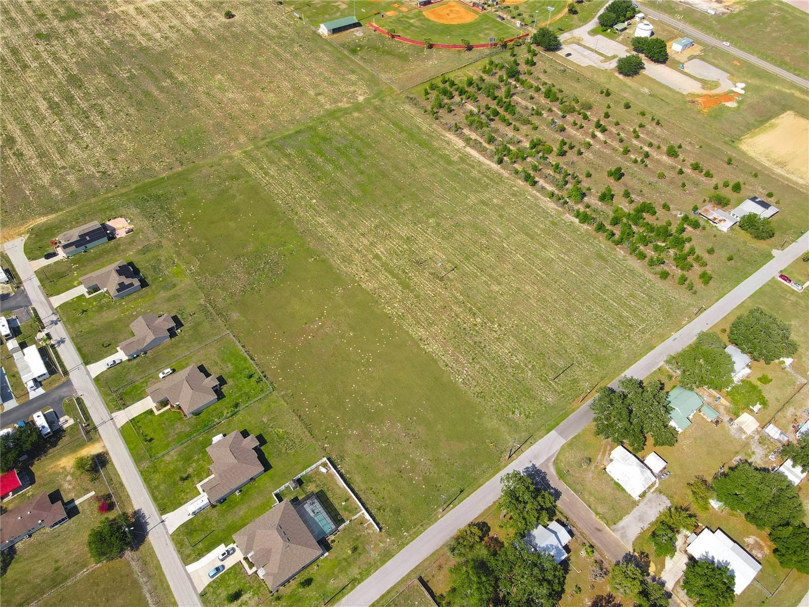 360 SWINGLE Street, Frostproof, FL 33843 photo 4