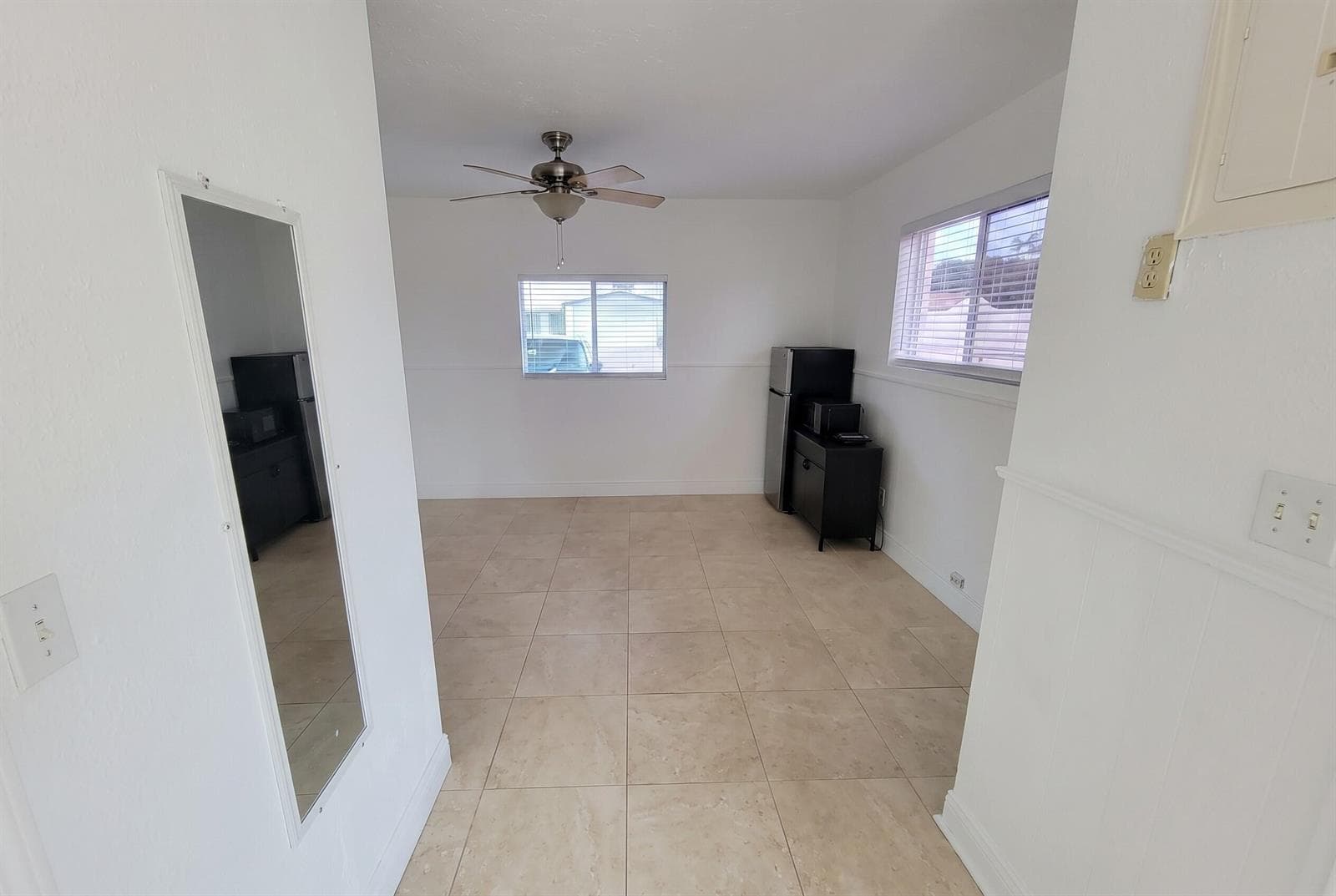 2021 NW 85TH Avenue, Pembroke Pines, FL 33024 photo 3