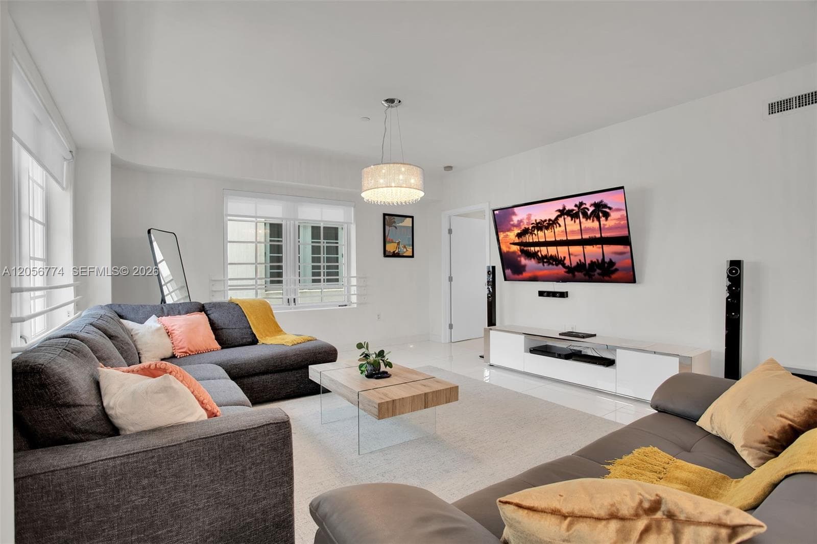 1250 Ocean Dr # 2N, Miami Beach, FL 33139 photo 3