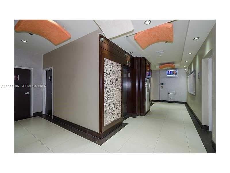 12550 Biscayne Blvd # 403, North Miami, FL 33181 photo 5
