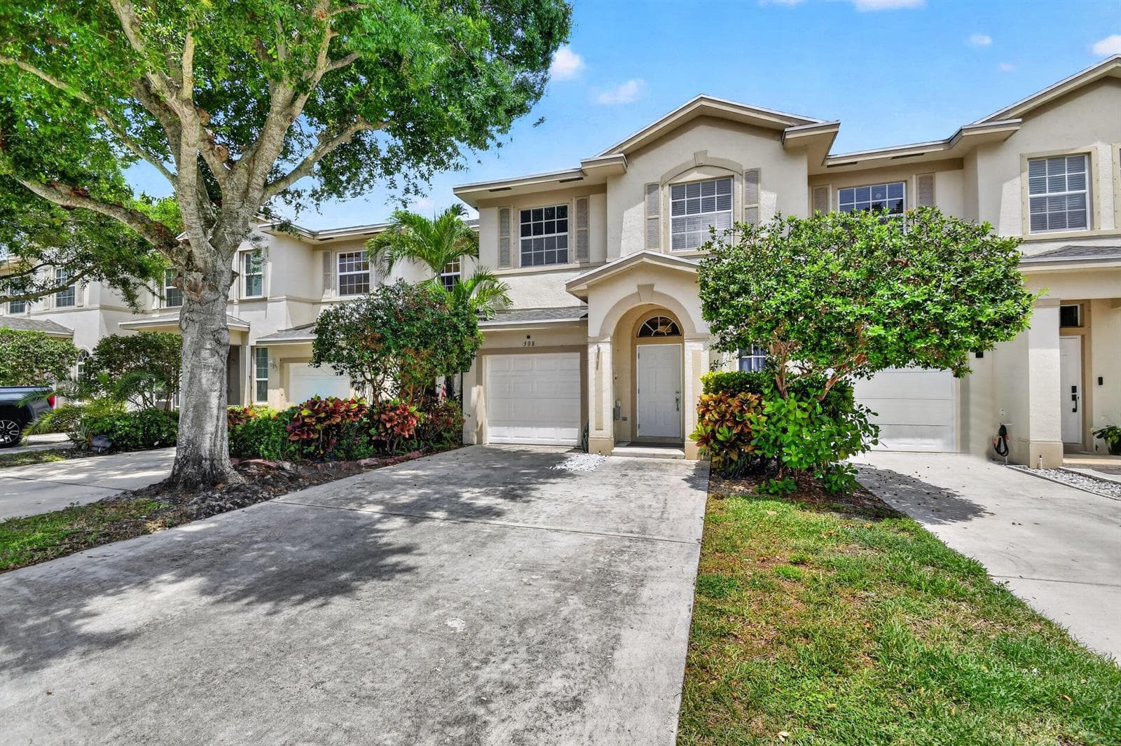 308 SPRUCE Street, Boynton Beach, FL 33426 photo 2
