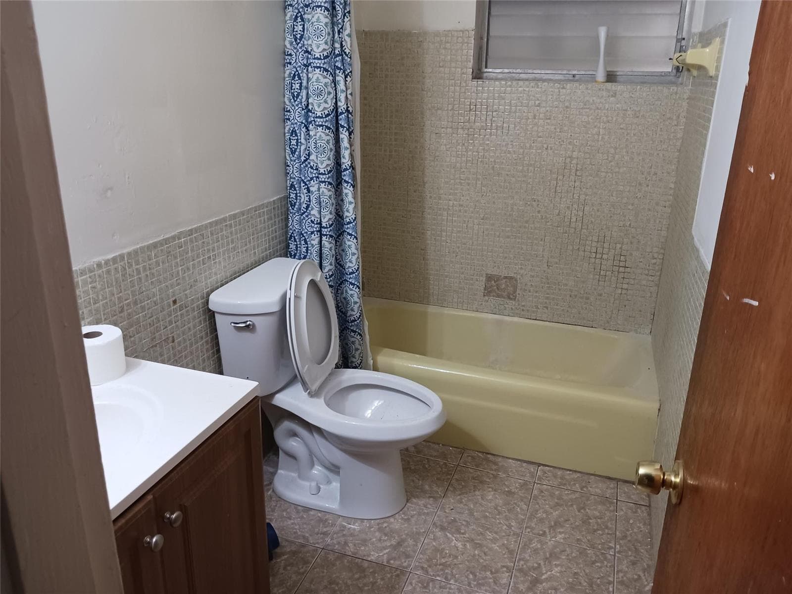 7757 SE EMBASSY Boulevard, Miramar, FL 33023 photo 3