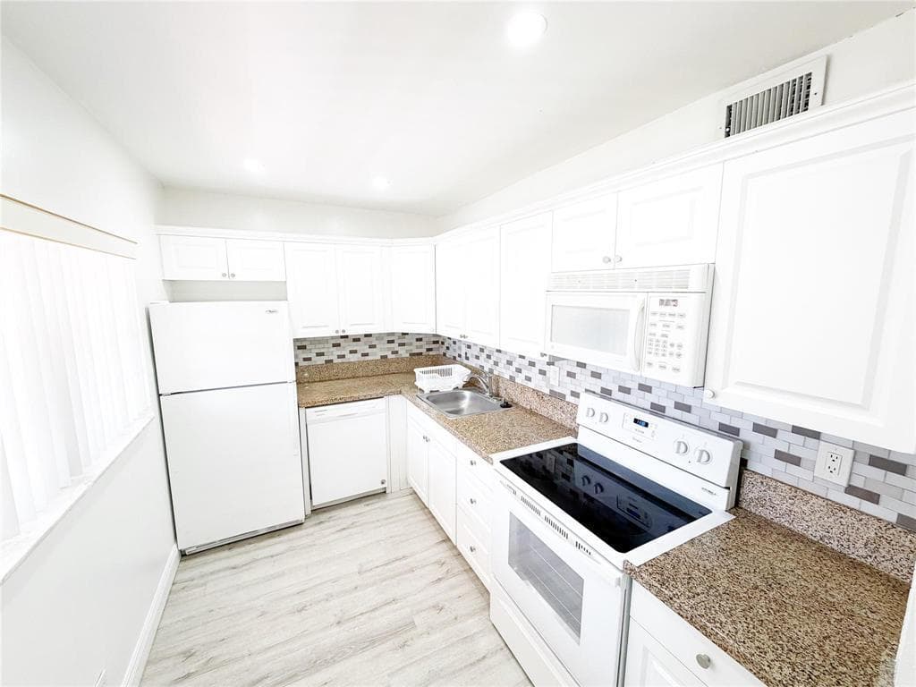2710 Riverside Drive # 201-A, Coral Springs, FL 33065 photo 4