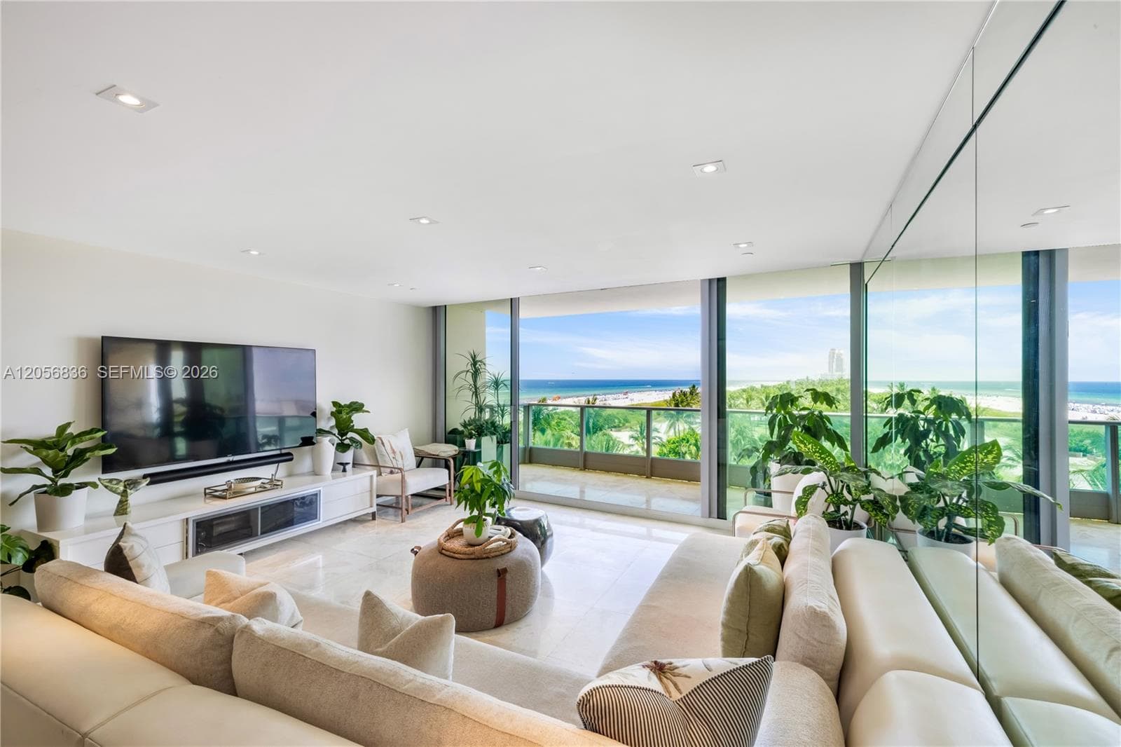 1455 Ocean Dr # 703, Miami Beach, FL 33139 photo 2