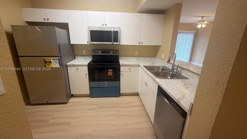 1133 Golden Lakes Blvd # 812, West Palm Beach, FL 33411 photo 2