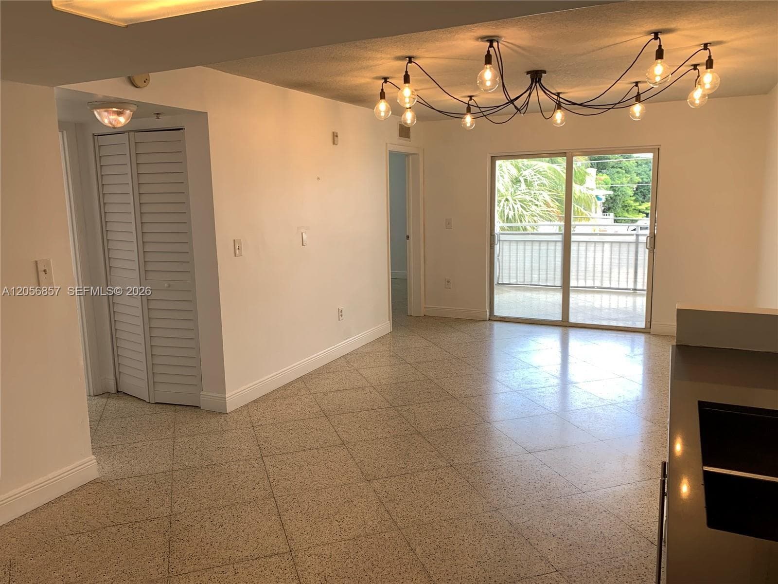 498 SW 2nd St # 2C, Miami, FL 33130 photo 3