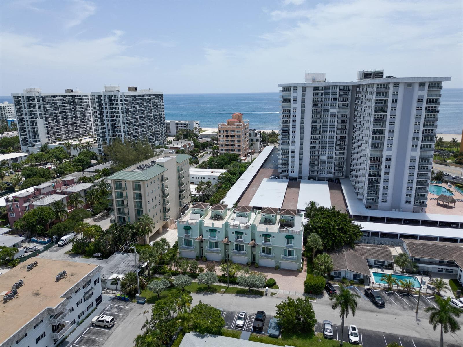 430 SUNSET Drive, Pompano Beach, FL 33062 photo 2