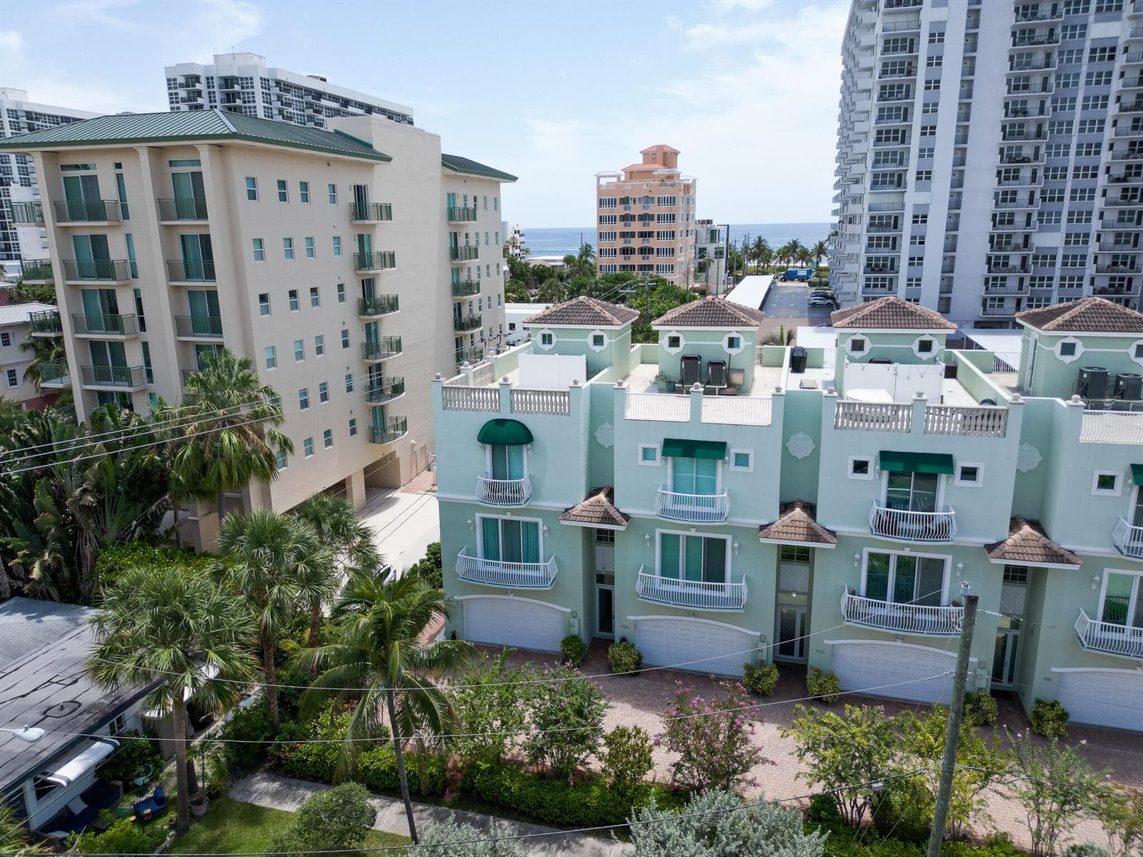 430 SUNSET Drive, Pompano Beach, FL 33062 photo 4