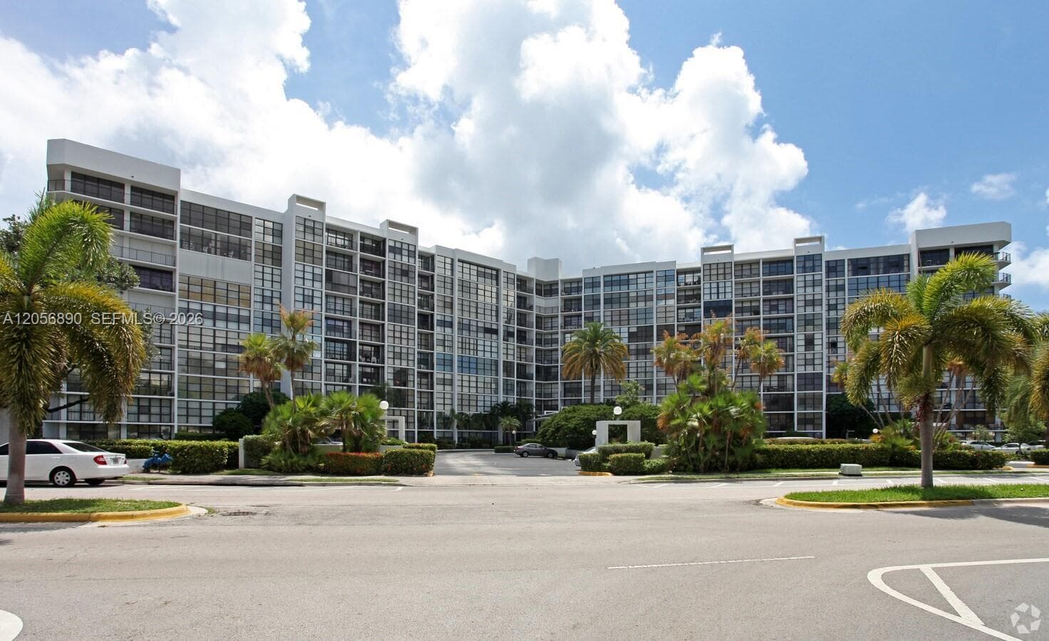 800 Parkview Dr # 410, Hallandale Beach, FL 33009 photo 5
