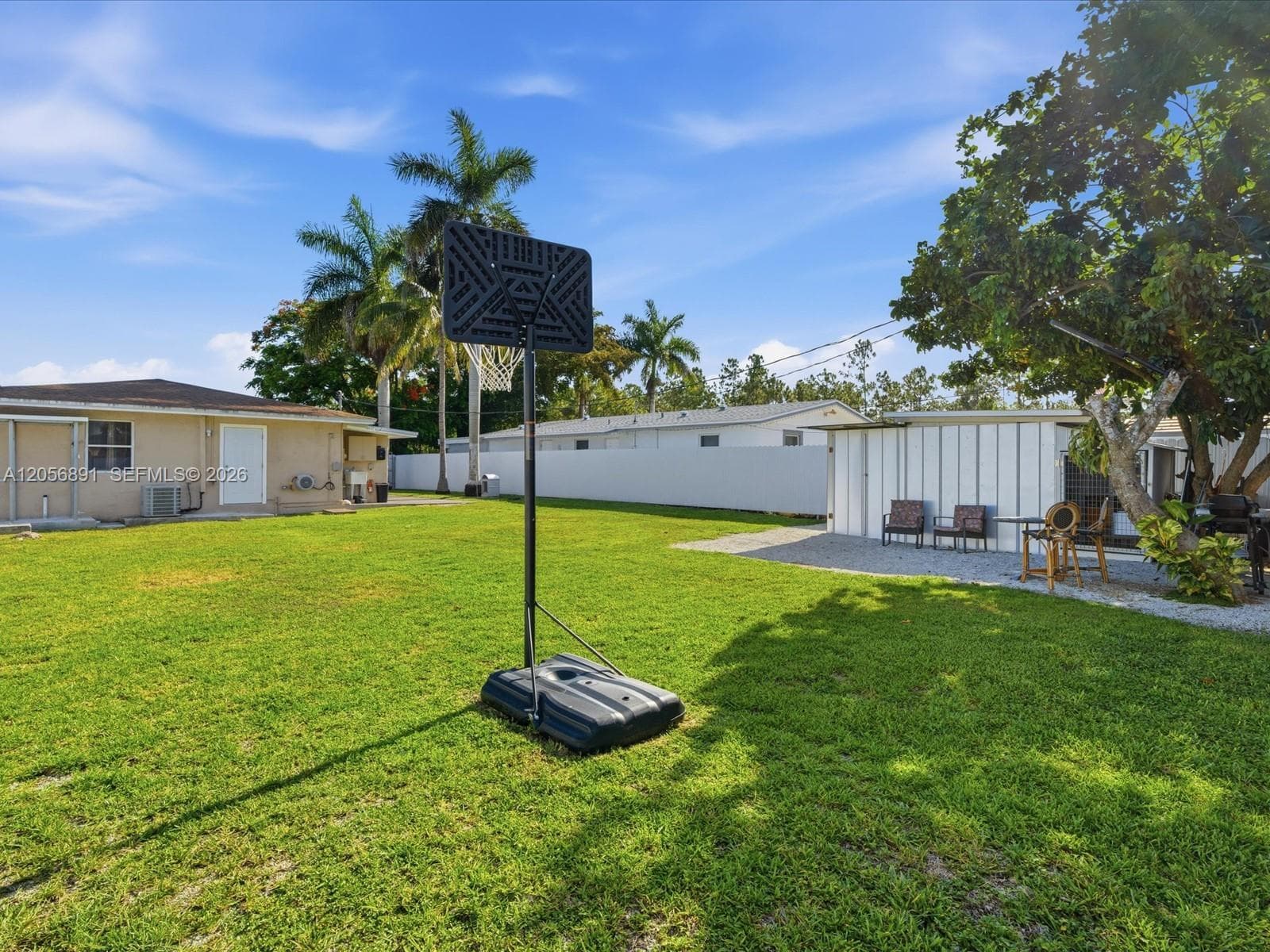 827 SW 3rd St, Florida City, FL 33034 photo 5